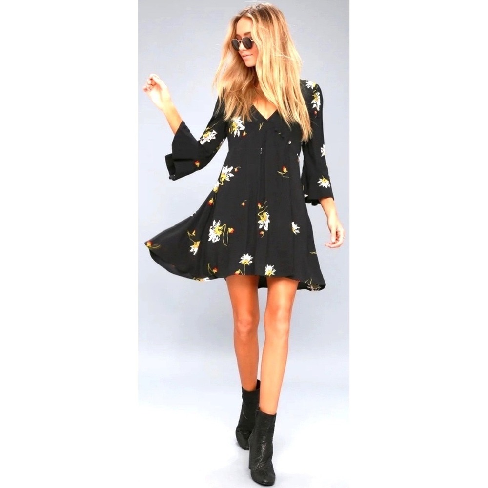 Free People Time On‎ My Side Black Floral Print Wrap Dress Size XS